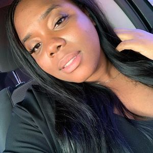 Meet your Posher, Quadera